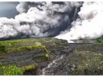 Awan-panas-guguran-tampak-meluncur-dari-puncak-Gunung-Semeru-di-Kabupaten-Lumajang.jpg