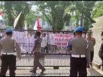 Demo-tangkap-Rocky-Gerung.jpg