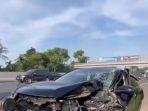 Dua-kendaraan-jenis-Honda-HRV-dan-Carry-Futura-kecelakaan.jpg