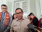 Gubernur-DKI-Jakarta-Pramono-Anung-memberikan-keterangan-di-Balai-Kota-Jakarta.jpg
