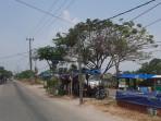 Kabel-melintang-di-Jalan-Kalimalang-Kabupaten-Bekasi.jpg