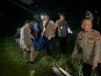 Mayat-pria-dengan-leher-tergorok-di-Tangsel.jpg