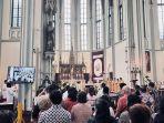 Misa-Gereja-Katedral-20-Apr.jpg