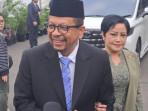 Muhammad-Qodari-bersama-sang-istri.jpg