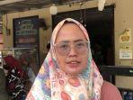 Nur-Kurnia-Jayanti-pemilik-usaha-Bakso-Viral-Jendes.jpg