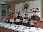 Pengungkapan-kasus-pasutri-tewas-mengenaskan.jpg
