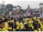 Ratusan-mahasiswa-menggelar-aksi-RakyatTagihJanji-di-depan-Gedung-DPR-RI.jpg