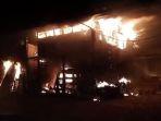 Sebuah-bengkel-alat-berat-di-Jalan-Raya-Siliwangi-Kecamatan-Rawalumbu-Kota-Bekasi-terbakar.jpg