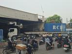 Truk-kontainer-kecelakaan-di-Bekasi.jpg