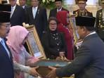 Tutut-Soeharto-terima-anugerah-gelar-pahlawan-nasional-untuk-mendiang-ayahnya.jpg