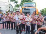 Wakil-Gubernur-DKI-Jakarta-Rano-Karno-meresmikan-dua-bus-Open-Top-Tour-of-Jakarta-bus-heritage.jpg