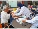 Warga-berbagai-profesi-mulai-ojol-satpam-cek-kesehatan-gratis.jpg