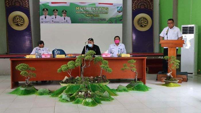 Wabup Khairil Buka Musrenbang RKPD 2023 Kecamatan Kelapa Kampit