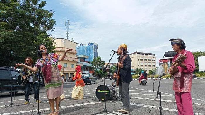Melanie Subono dan Coconut Treez Rekam Video Klip di Nol Kilometer Tanjungpandan