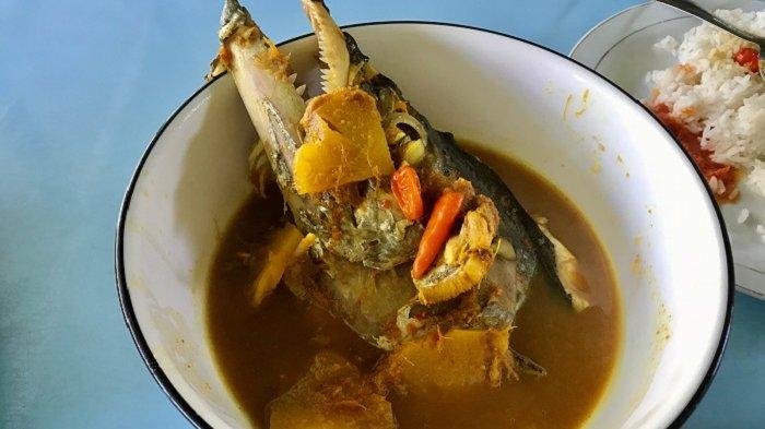 Wisata Bangka Belitung: Lempah Kuning, Sajian Kepala Ikan Tenggiri dengan Kuah Asam Pedas