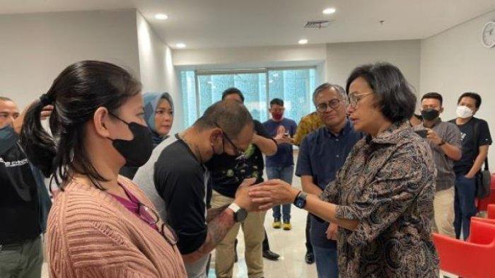 David Masih Tak Berdaya di Rumah Sakit, Sri Mulyani dan Gus Yaqut Datang Menjenguk