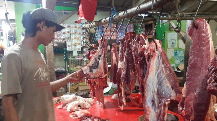 Harga Daging Sapi di Pasar Toboali Bangka Selatan Masih Stabil