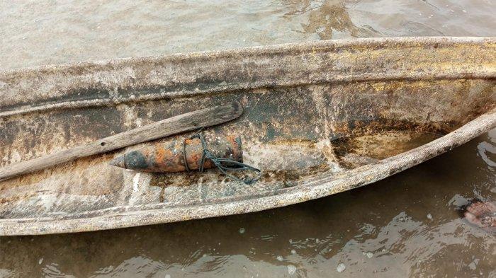 Nelayan Desa Sungai Samak Belitung Temukan Benda Diduga Mortir saat Menyelam Teripang