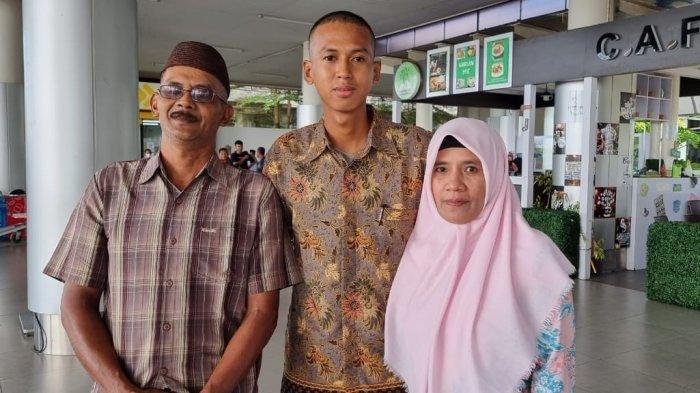 Anak Seorang Petani di Pangkalpinang, Adnan Kasweri Lulus Masuk Akademi Kepolisian 2023