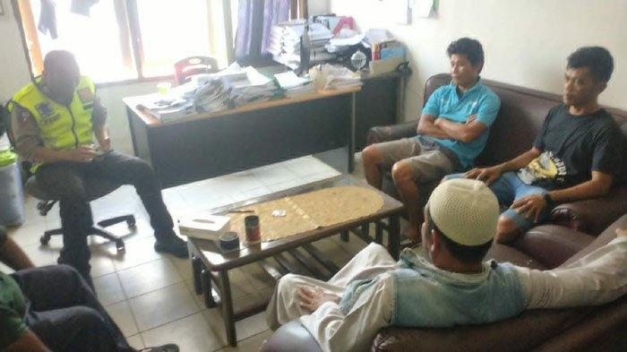 Sopir Kurang Konsentrasi, Daihatsu Xenia Tabrak Sepeda Motor dari Belakang