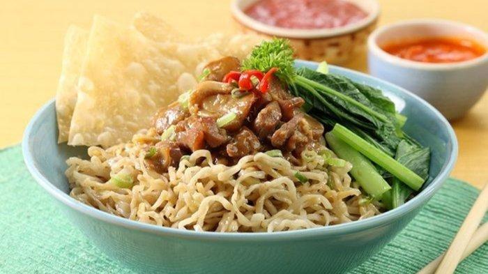 Wisata Kuliner Malam, Bakmi Legendaris Paling Enak Patut Anda Coba