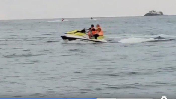 Let's Enjoy Belitung! Pump Up Your Adrenaline by Riding a Jet Ski at Batu Banyak Beach