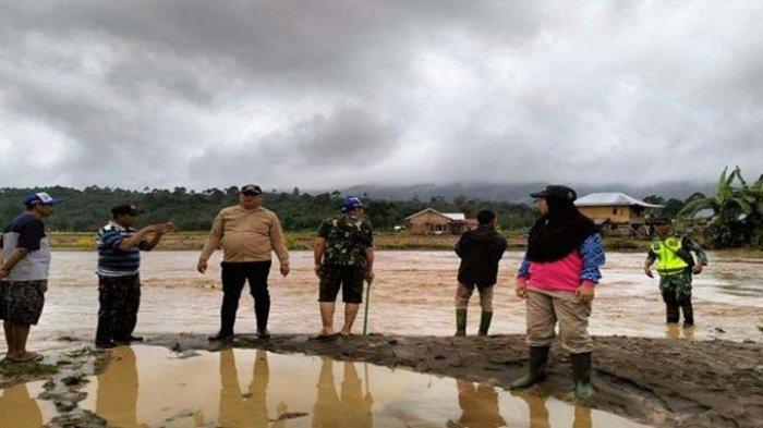Sikapi Banjir di Lahat Sumsel, BPBD Sumatera Selatan Turunkan Mobil Rescue dan Perahu Evakuasi
