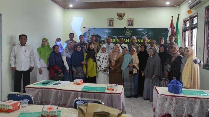 Calhaj Belitung Timur Mulai Ikut Bimbingan Manasik, Calhaj Termuda Usia 38 Tahun dan Tertua 79 Tahun