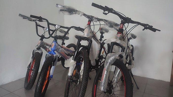 Bertabur Hadiah, Beragam Hadiah Jalan Sehat HUT ke-23 Pos Belitung Terus Berdatangan