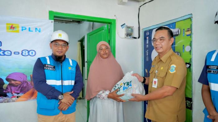 PLN Babel Beri Akes Listrik Bagi Masyarakat Kurang Mampu Melalui Program Light Up The Dream