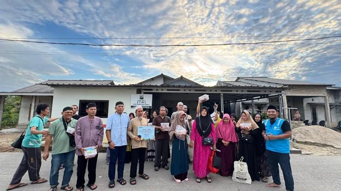 Pendistribusian paket daging kurban kepada ITMI (Ikatan Tuna Netra Muslim Indonesia) disistribusikan langsung oleh Manajemen PLN UIW BABEL.