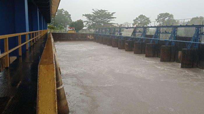 Antisipasi Banjir di Belitung Timur, Empat Pintu Bendungan Pice di Kecamatan Gantung Dibuka