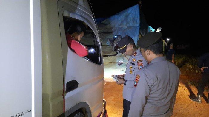Timgab Cek Muatan Kendaraan yang Mau Masuk Pulau Bangka di Pelabuhan Tanjungkalian
