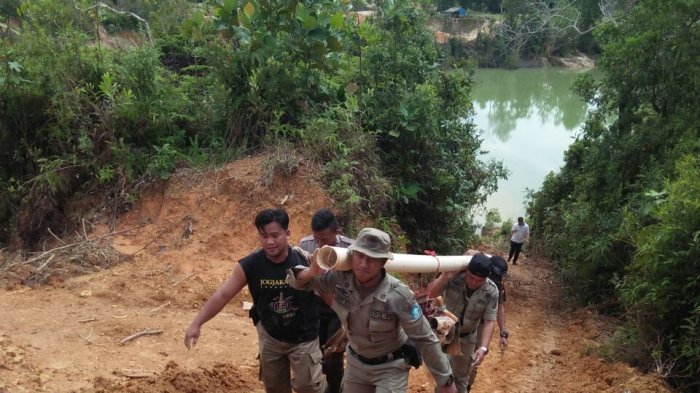 Sumber Air PDAM Dirambah Tambang Liar Saat Dirazia Pekerja Kabur