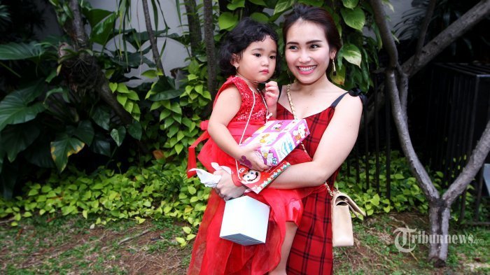 Warisan Villa Mewah Ayu Ting Ting untuk Bilqis yang Baru 5 Tahun, Intip Isi Villa Senilai Rp 7 M!