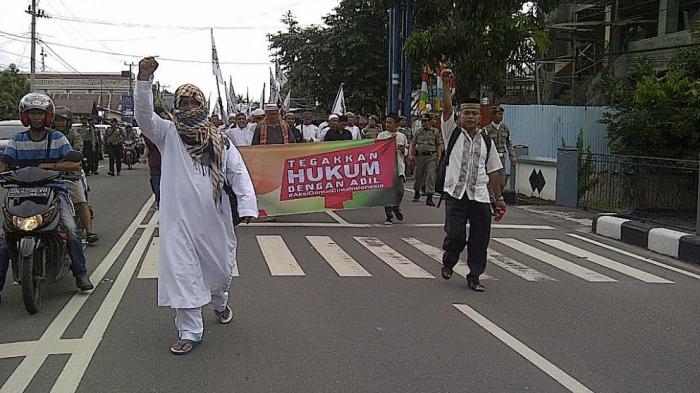 Ini yang Diteriakkan oleh Demonstran Belitung Saat Menggelar Aksi 4 November
