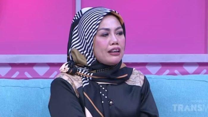 Sempat Berseteru Elly Sugigi Akhirnya Berdamai dengan sang Putri Ulfi Damayanti