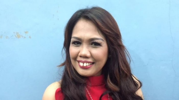 Ely Sugigi Galau Unggah Kalimat Semoga Bahagia dengan Wanita Kau Saat Ini Netizen Sebut Gimmick