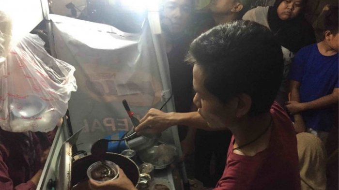 Viral Es Kepal Milo, Ariani Dipaksa Membuat Satu Cup Es oleh Pembeli Karena Hal Ini