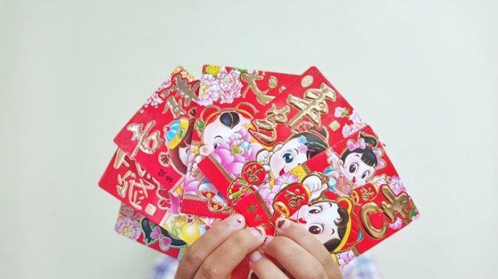 Pemberian Angpau dalam Satu Keluarga saat Imlek Ternyata Ada Upacaranya