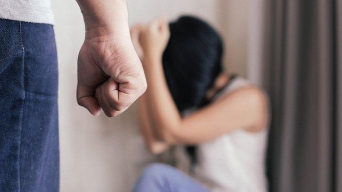 Kisah Suami-suami Aniaya Istri, Ada yang Lempar Korban Pakai Martabak dan Ada juga Bikin Mata Buta