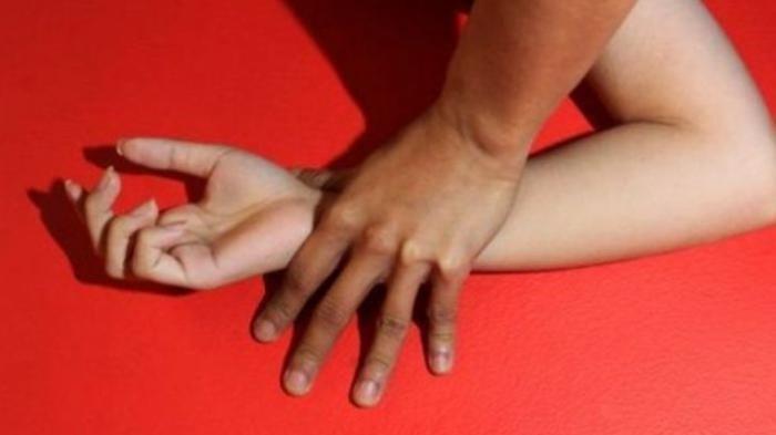 Takut Ketahuan Saat Tiduri Janda Muda, Malah Celana Pria Ini Ketinggalan di Rumah Korban