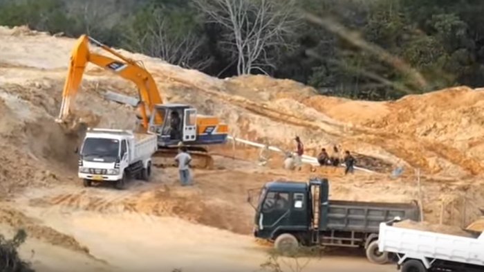 Warga Minta Tambang Pasir Setop, Ini Kronologis Penetapan Kades Aik Seruk Jadi Tersangka