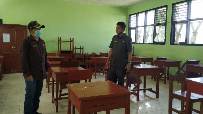 Bersiap Sambut Siswa di Sekolah, SMP Negeri 2 Badau Beri Jarak Tempat Duduk