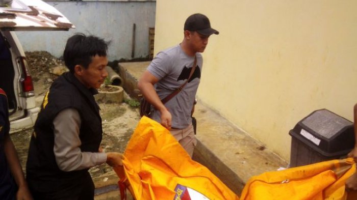 Tragis! Polisi Ini Tembak Anaknya Sendiri Hingga Tewas Karena Dikira Pencuri Masuk Rumah