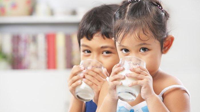 Tak Banyak yang Tahu Ini waktu Terbaik Untuk Minum Susu, Pagi atau Malam?