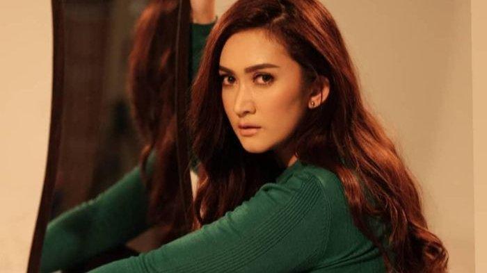 Nafa Urbach Geram Lihat Berita Satu Keluarga Nekat Mandikan Jenazah Pasien Corona: Ngeyel Kayak Gini