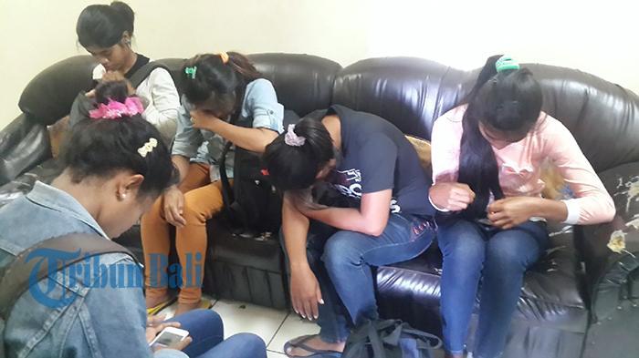 Gadis Korban Human Trafficking Hanya Bisa Menangis