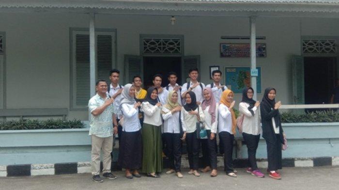16 Peserta Mengikuti Pelatihan Pemandu Wisata.