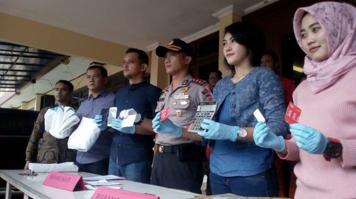 Polwan Cantik Nyamar Jadi PSK Bongkar Prostitusi, Sudah Masuk Kamar